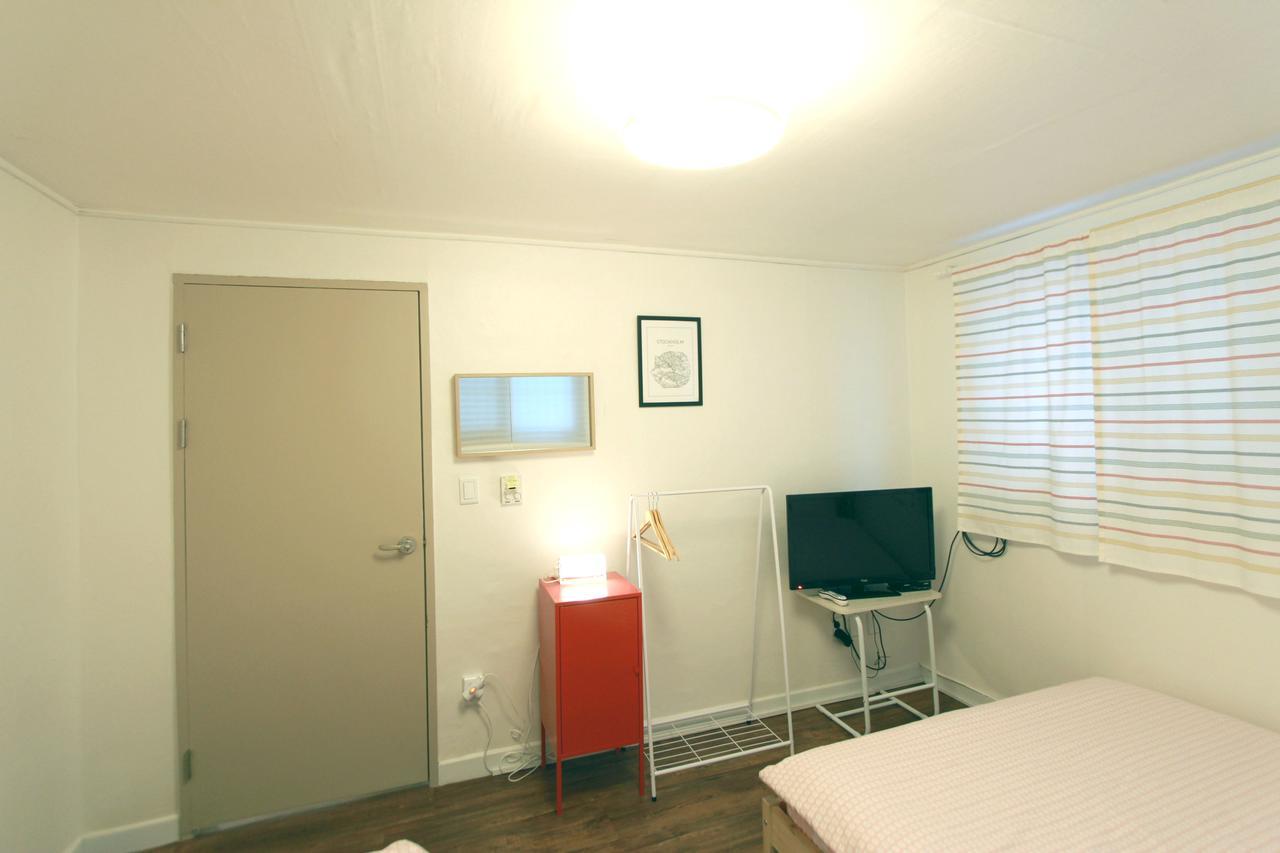 Apelbaum2 Hongdae Hotel Seoul Room photo